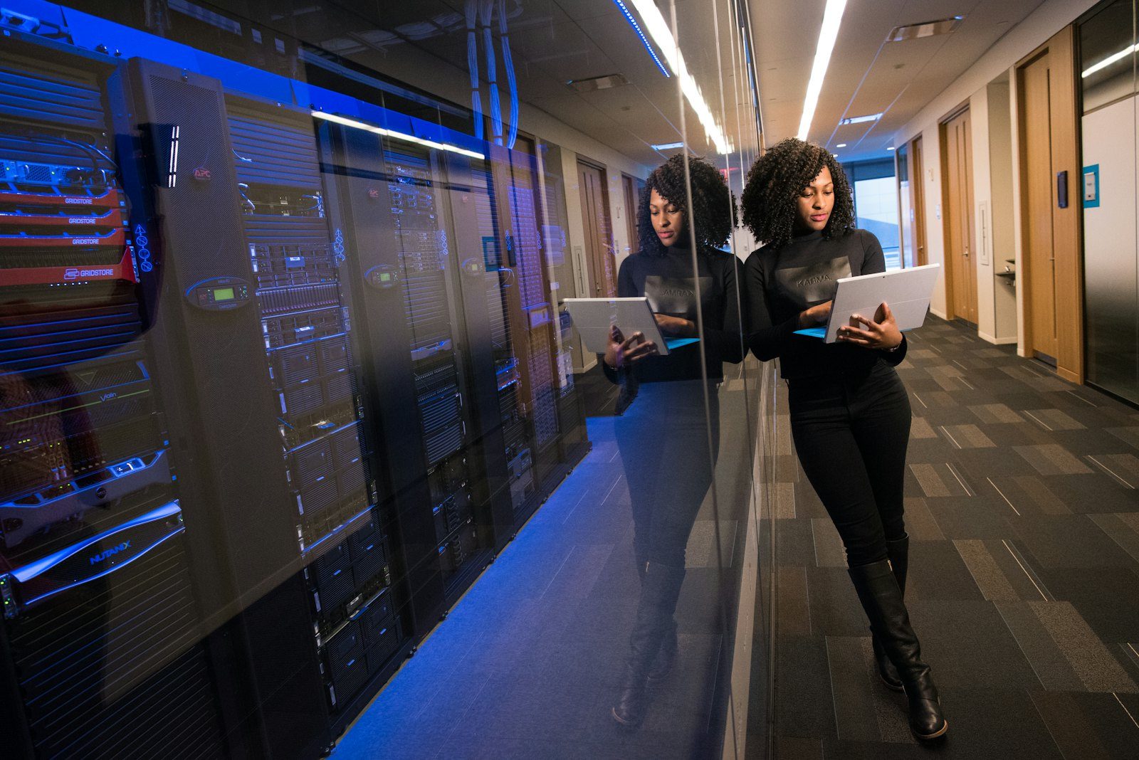 Database administrator working with enterprise Oracle systems